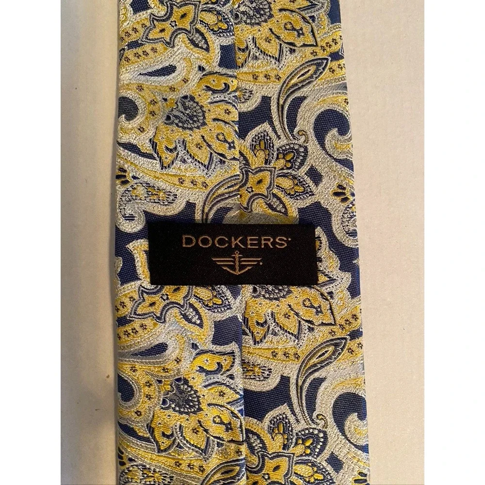 Dockers Mens Navy Blue Gold Paisley Floral Polyester Necktie Tie